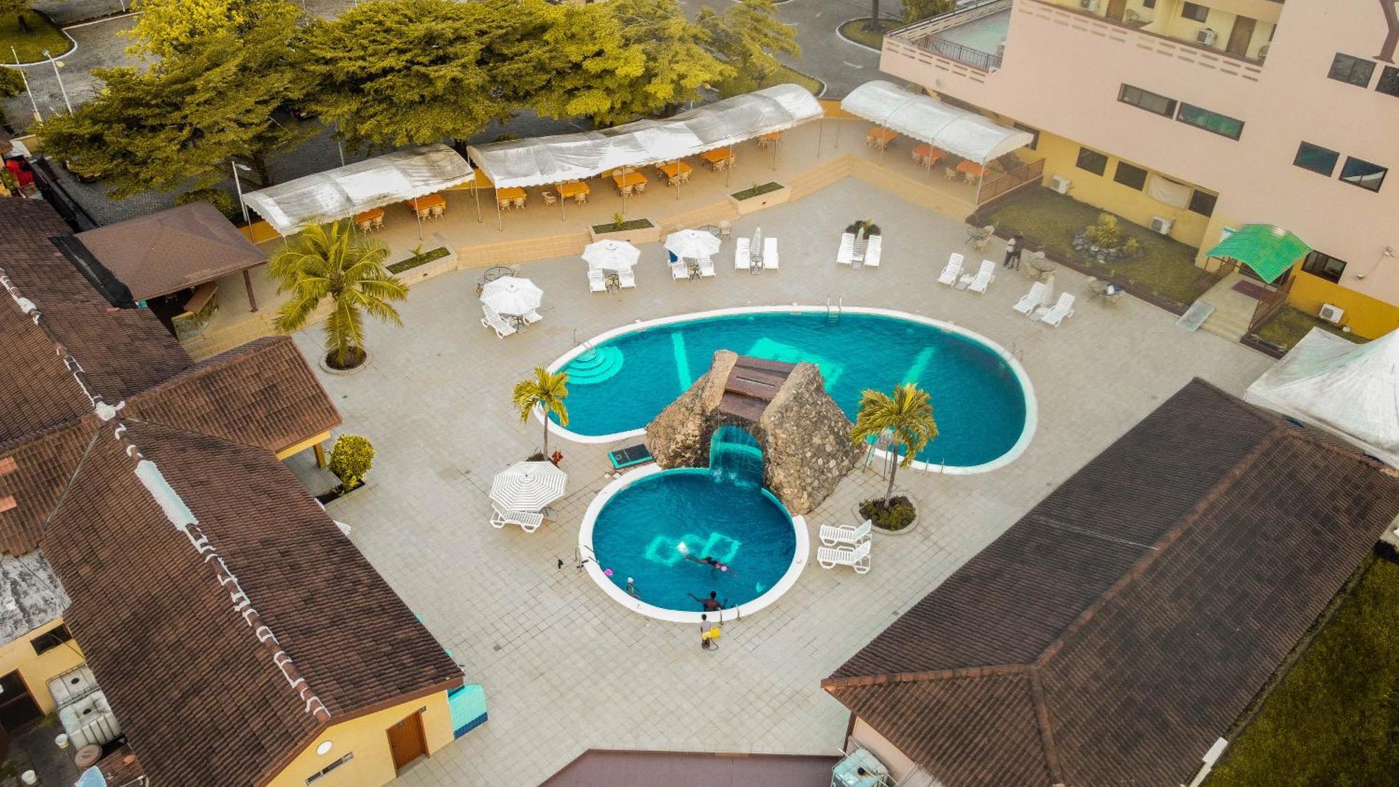 Hotel Marjorie 'Y' ทีมา ภายนอก รูปภาพ