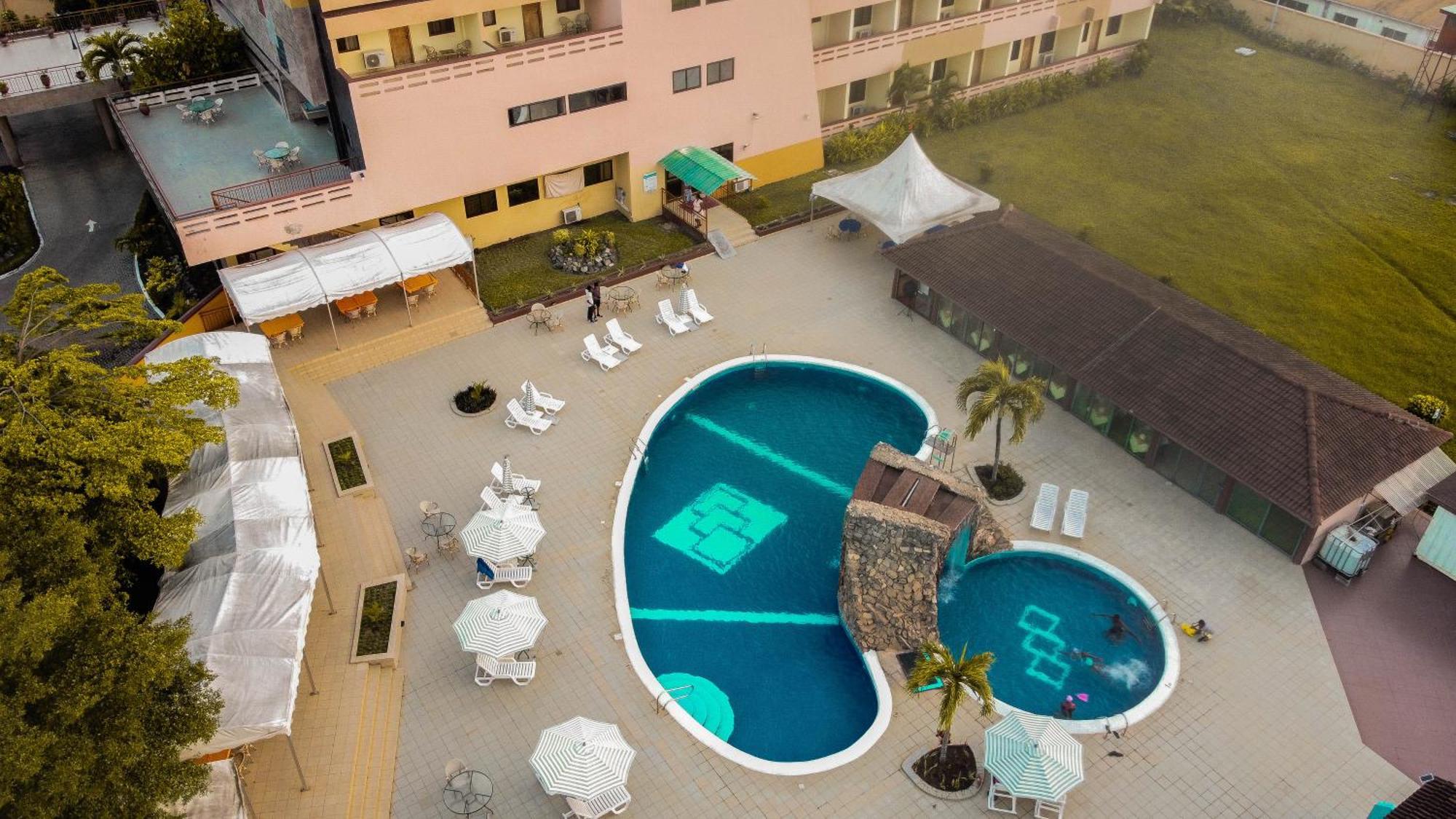 Hotel Marjorie 'Y' ทีมา ภายนอก รูปภาพ